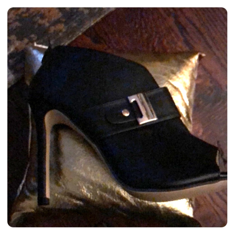 Black Shoe Booty Stilettos🌺🌺